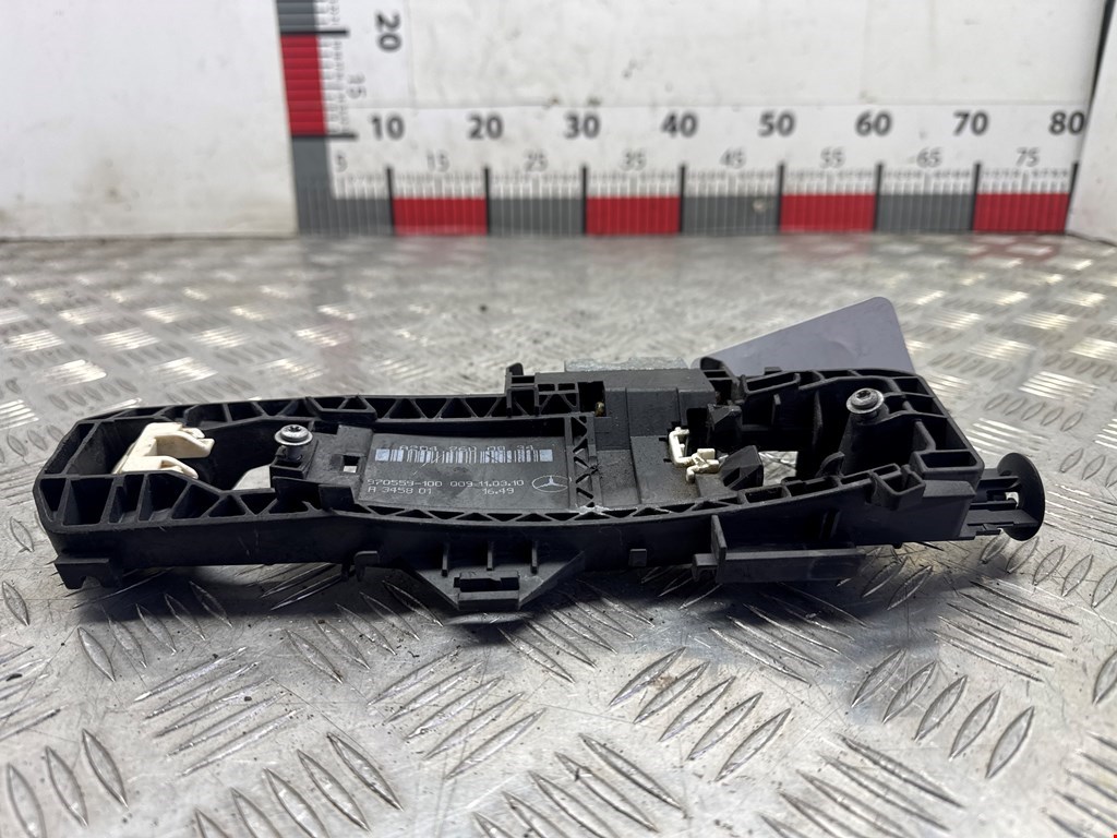Кронштейн ручки MERCEDES-BENZ C-Class C-klasse W204 2007-2015
