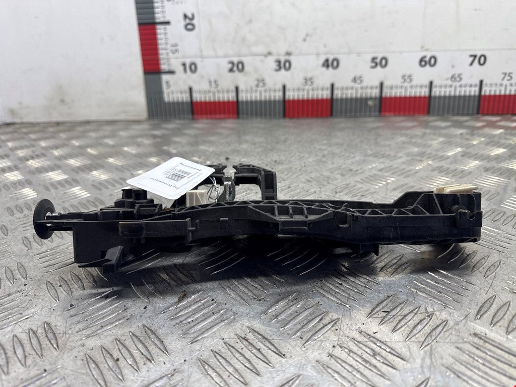 Кронштейн ручки MERCEDES-BENZ C-Class C-klasse W204 2007-2015