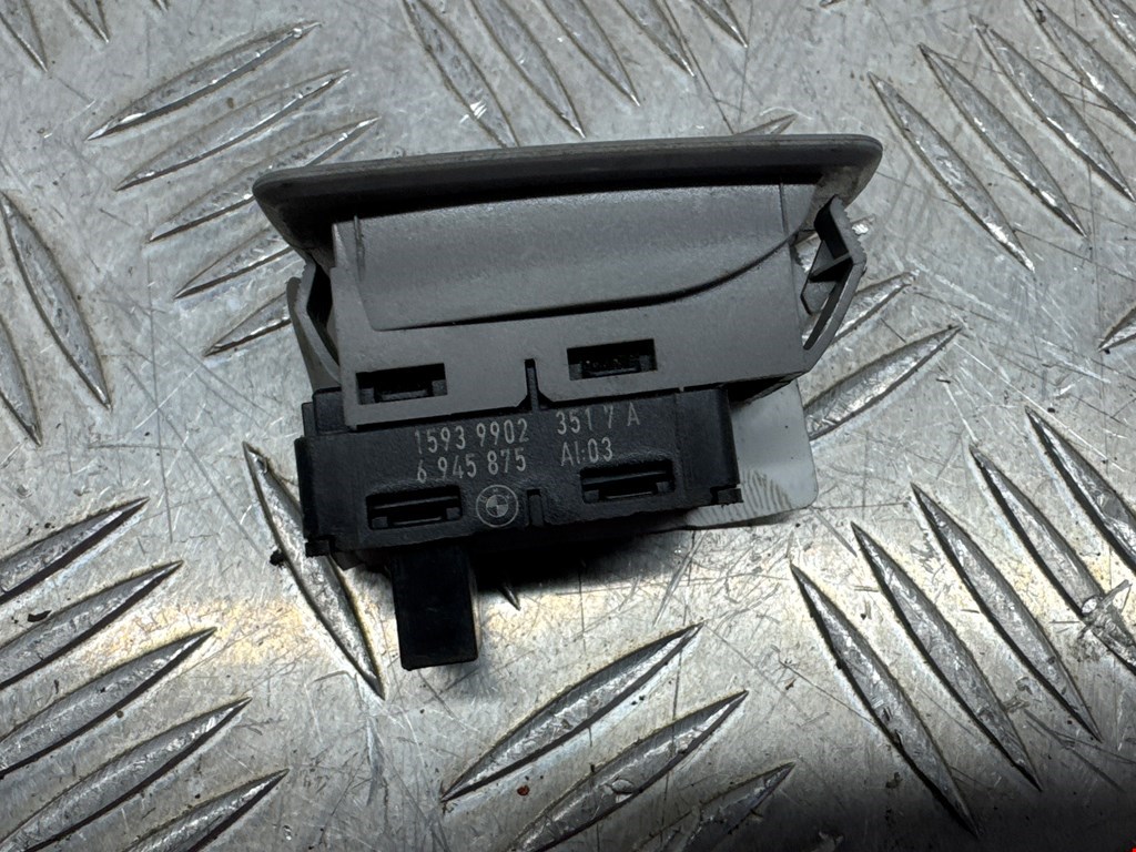 Кнопка стеклоподъемника BMW 3er E90/E91 2005-2012