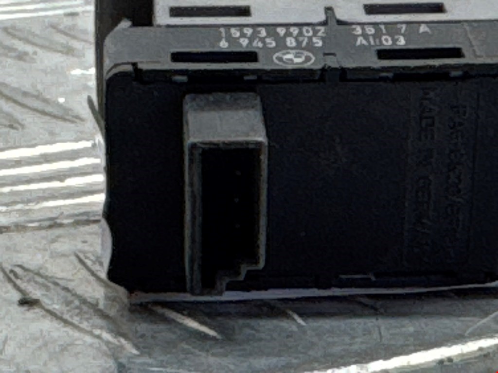 Кнопка стеклоподъемника BMW 3er E90/E91 2005-2012