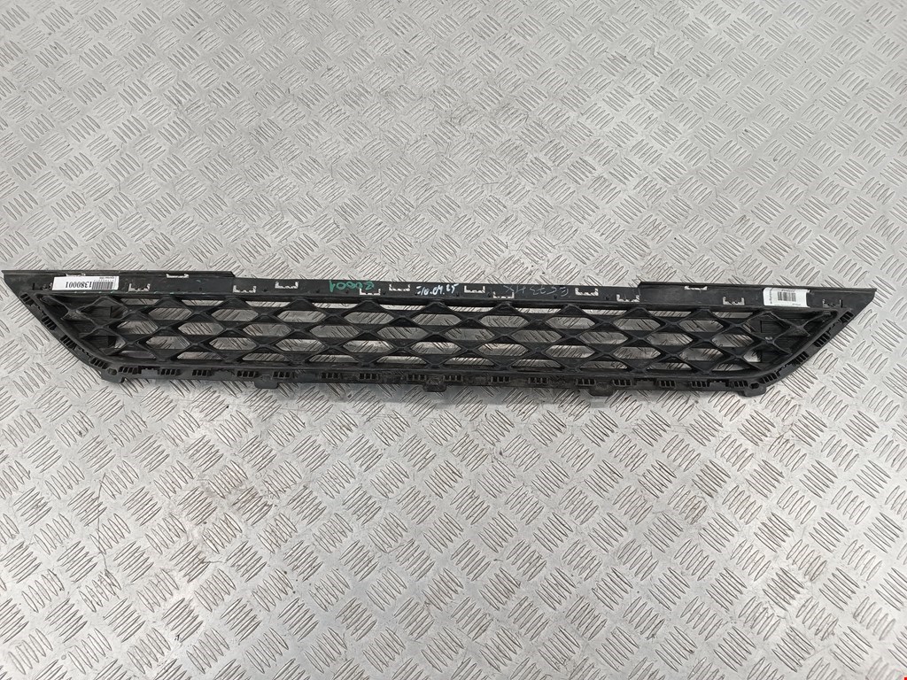 Решетка в бампер HYUNDAI Tucson lll 2015-2021