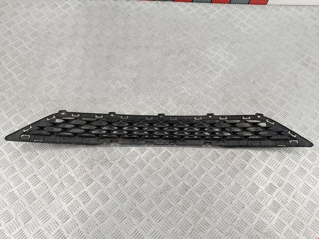 Решетка в бампер HYUNDAI Tucson lll 2015-2021