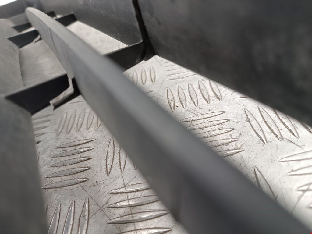 Решетка в бампер LEXUS RX 350 2015-н.в.