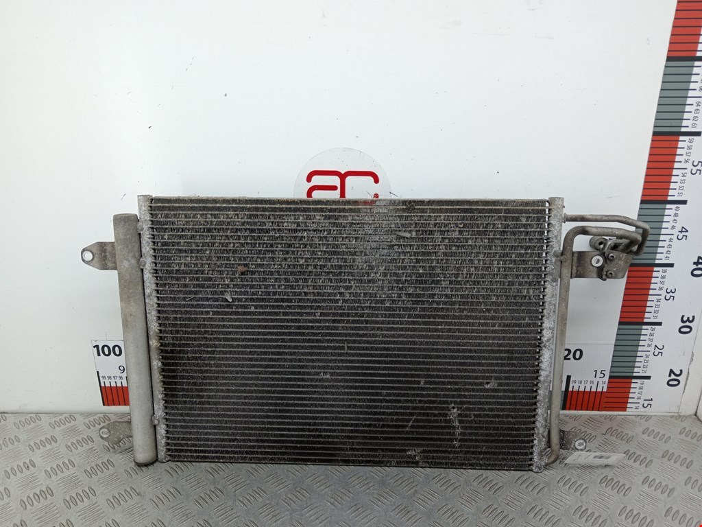 Радиатор кондиционера VOLKSWAGEN Touran 2003-2010