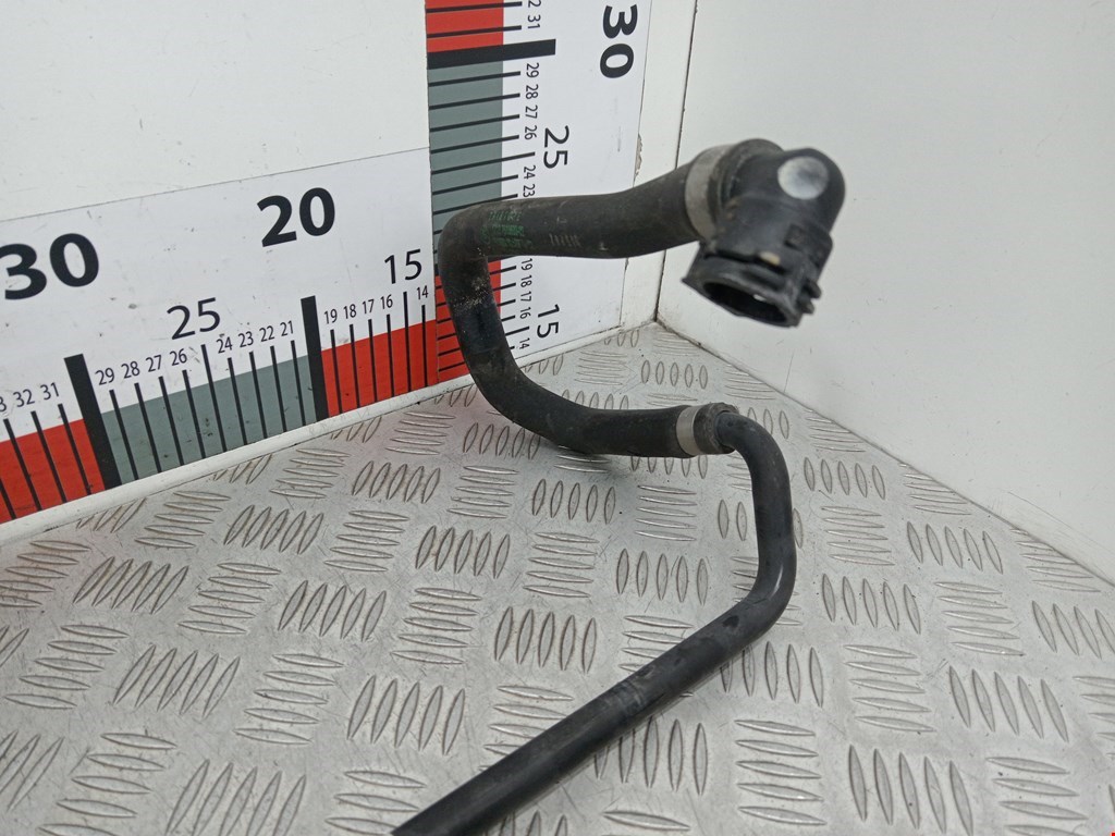 Трубка системы охлаждения BMW 5er 5 серия F10/F11/F07 2009-2017