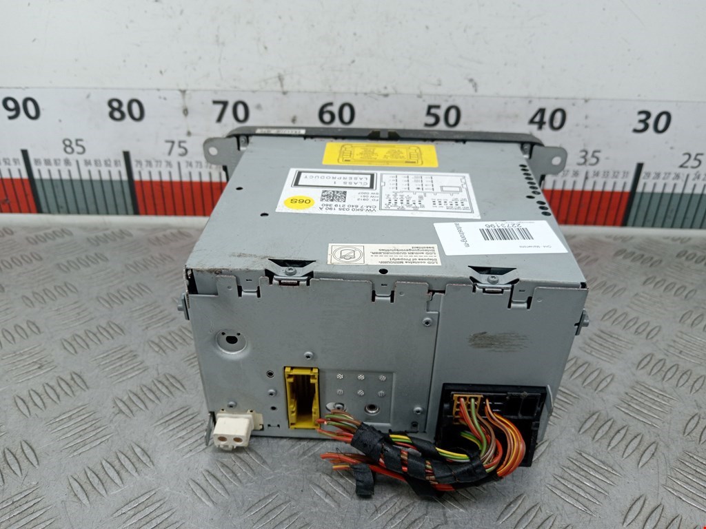 Магнитола VOLKSWAGEN Touran 2003-2010