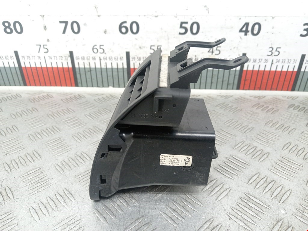 Дефлектор воздушный VOLKSWAGEN Touran 2003-2010