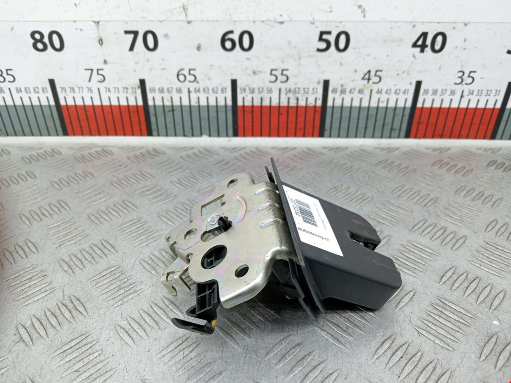 Замок багажника (крышки двери) AUDI Q7 I 2006-2015