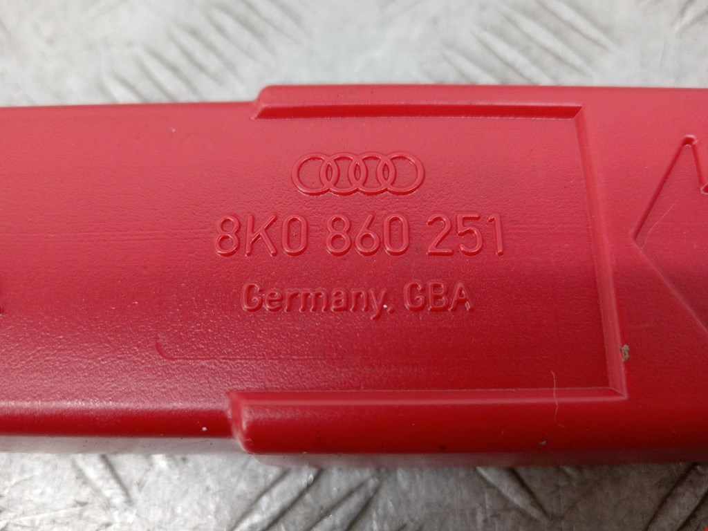 Знак аварийной остановки AUDI Q7 I 2006-2015