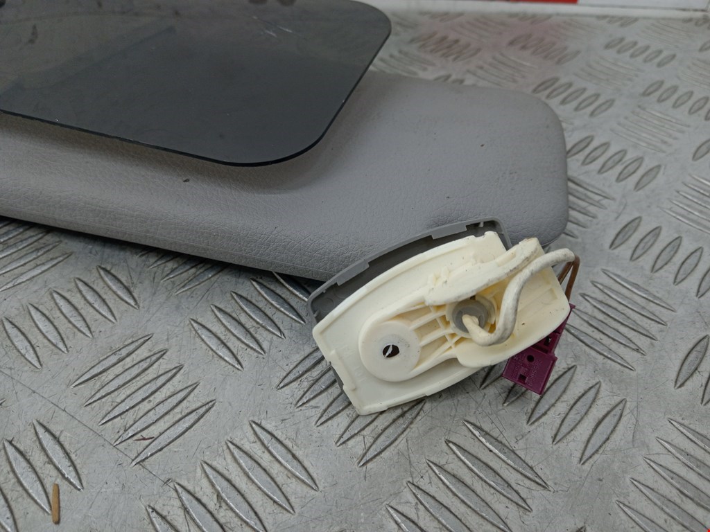 Козырек солнцезащитный BMW 2er Grand Tourer F46 2015-2022