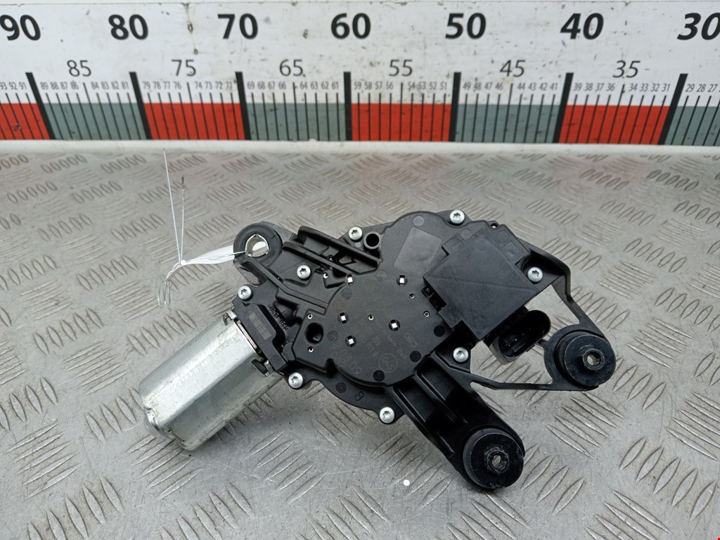 Моторчик стеклоочистителя задний VOLKSWAGEN Touran 2003-2010