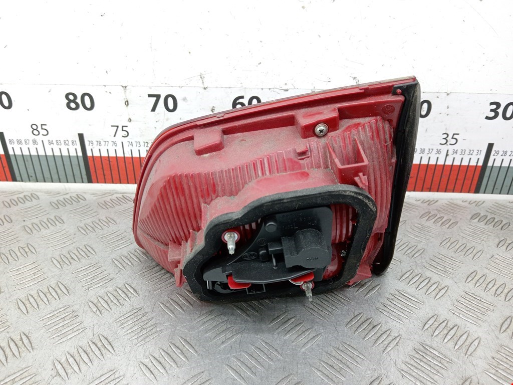 Фонарь задний внутренний левый VOLKSWAGEN Touran 2003-2010