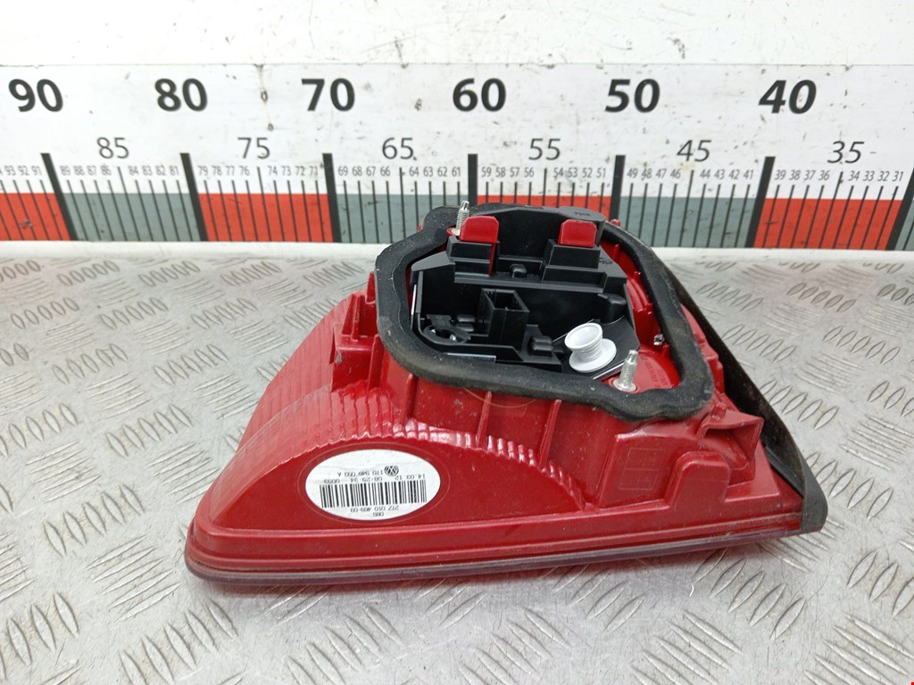 Фонарь задний внутренний левый VOLKSWAGEN Touran 2003-2010