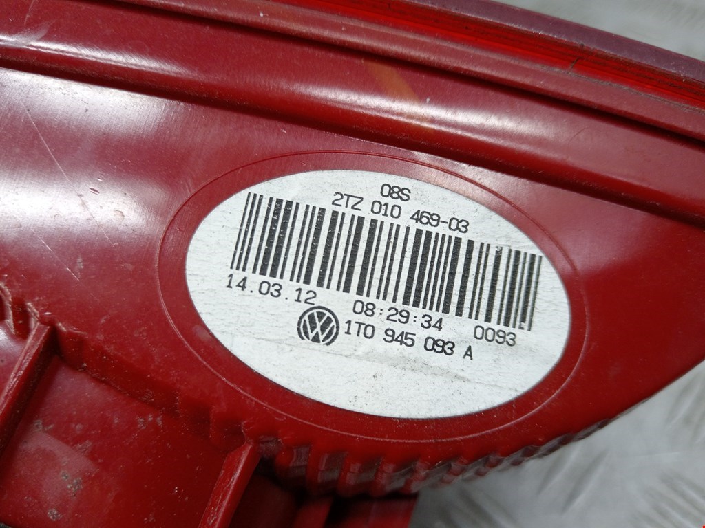 Фонарь задний внутренний левый VOLKSWAGEN Touran 2003-2010