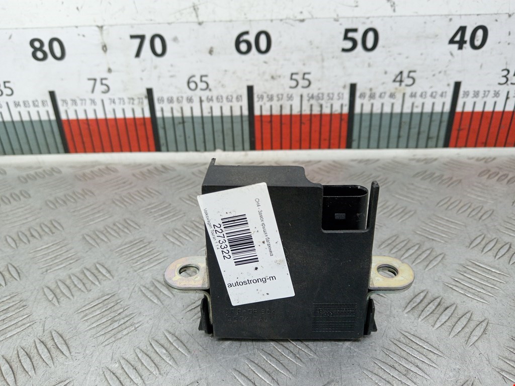 Замок багажника (крышки двери) VOLKSWAGEN Touran 2003-2010