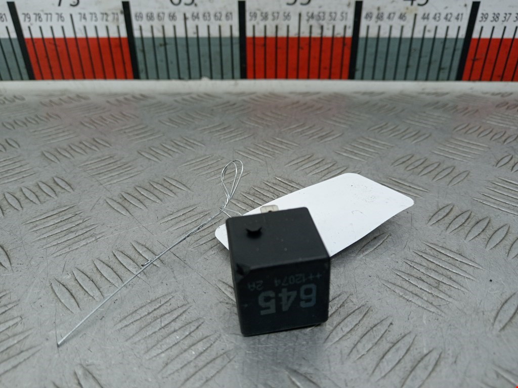 Реле VOLKSWAGEN Touran 2003-2010