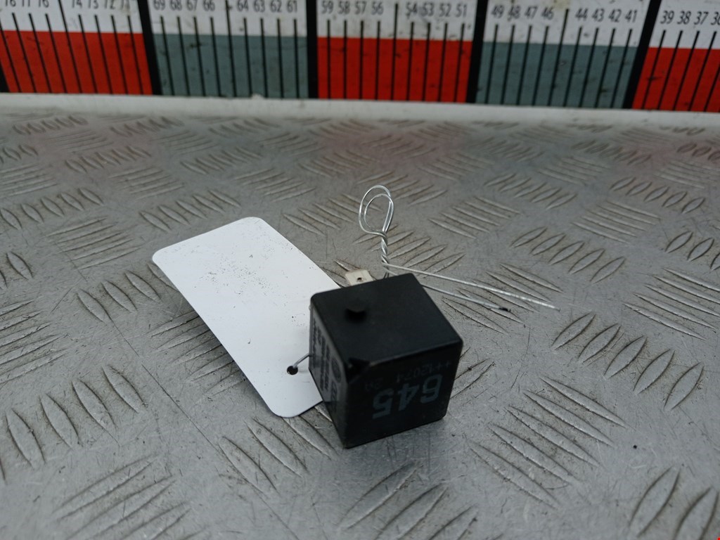 Реле VOLKSWAGEN Touran 2003-2010