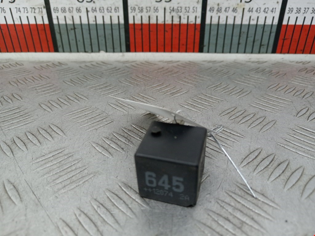 Реле VOLKSWAGEN Touran 2003-2010