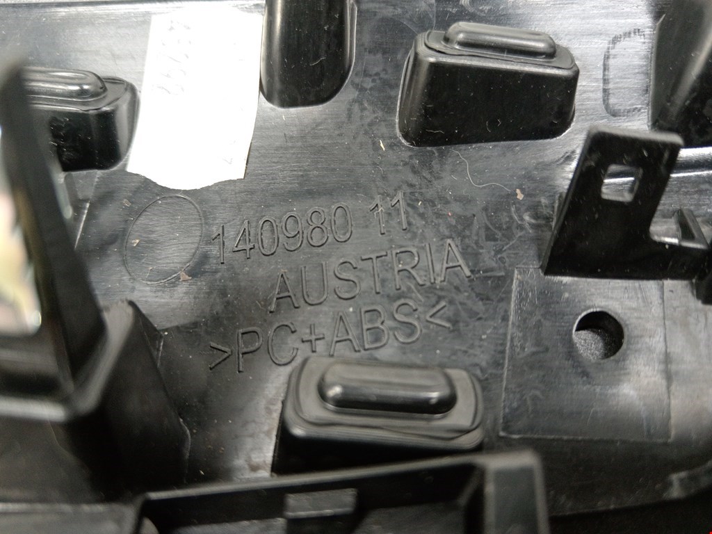 Накладка декоративная BMW 2er Grand Tourer F46 2015-2022