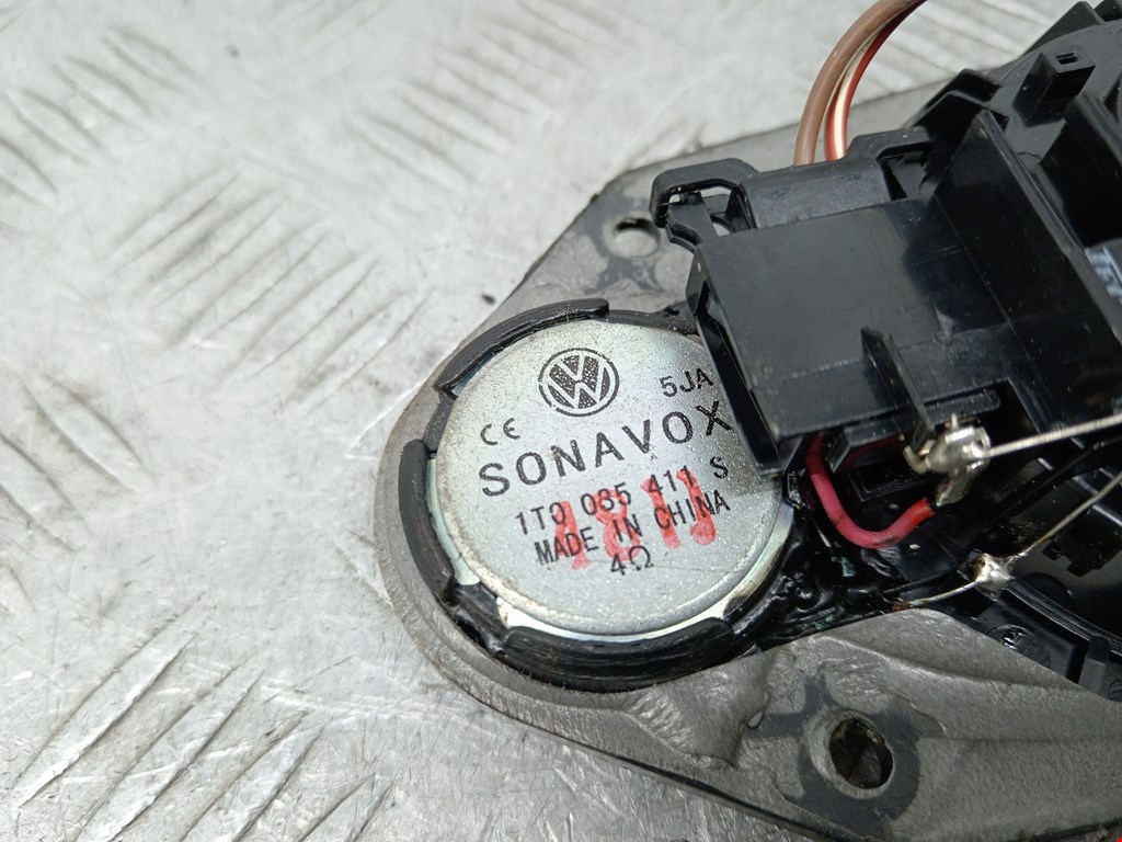 Динамик VOLKSWAGEN Touran 2003-2010