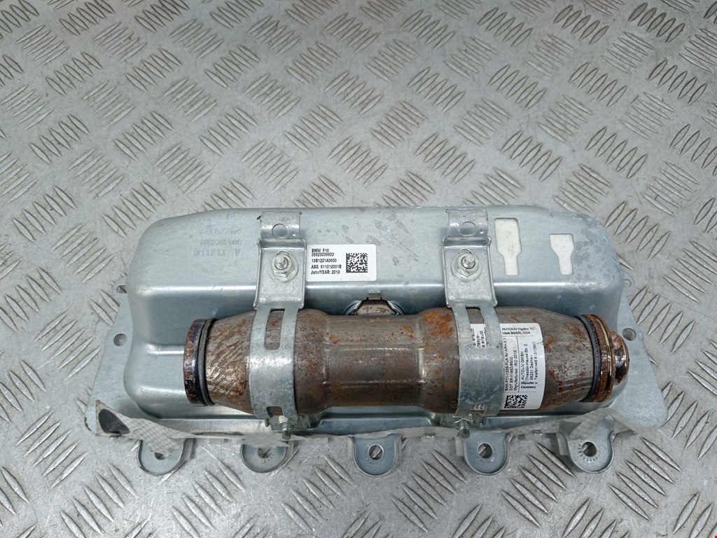 Подушка безопасности пассажирская (в торпедо) BMW 5er 5 серия F10/F11/F07 2009-2017