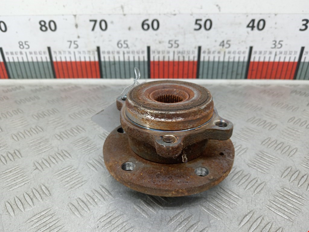 Ступица передняя левая/правая VOLKSWAGEN Touran 2003-2010