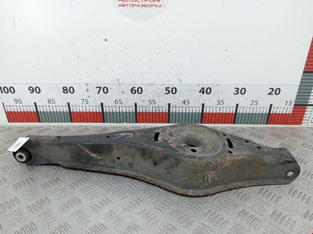 Рычаг задний правый VOLKSWAGEN Touran 2003-2010