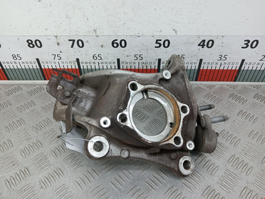 Кулак поворотный левый Volkswagen Sharan 2 (2010-2021)