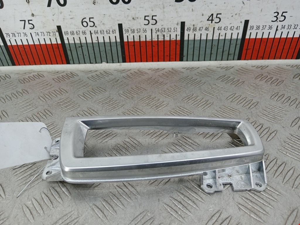 Накладка декоративная на кулису (рамка рычага КПП) BMW 5-Series (F07/F10/F11/F18) (2009-2017)
