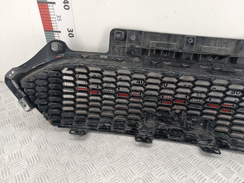 Решетка радиатора HAVAL F7 2018-2024