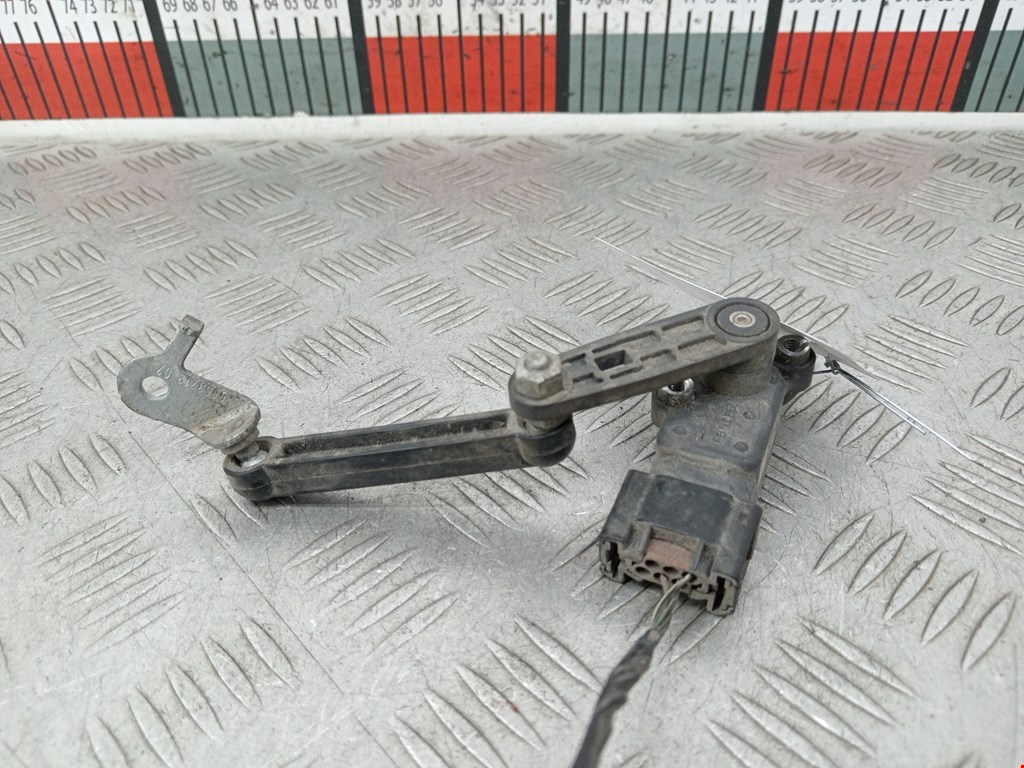 Датчик регулировки дорожного просвета BMW 2er Grand Tourer F46 2015-2022