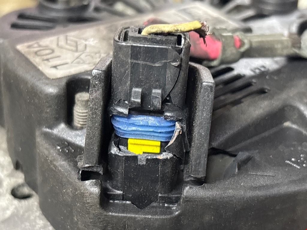 Генератор RENAULT Scenic II 2003-2010