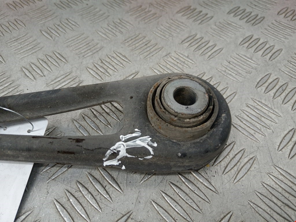 Рычаг задний правый AUDI Q7 I 2006-2015