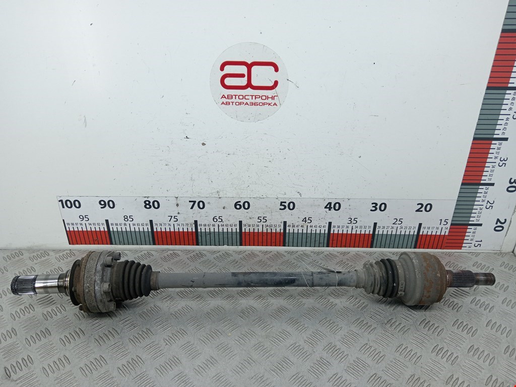 Полуось задняя левая (приводной вал шрус) Audi Q7 4L (2005-2015)