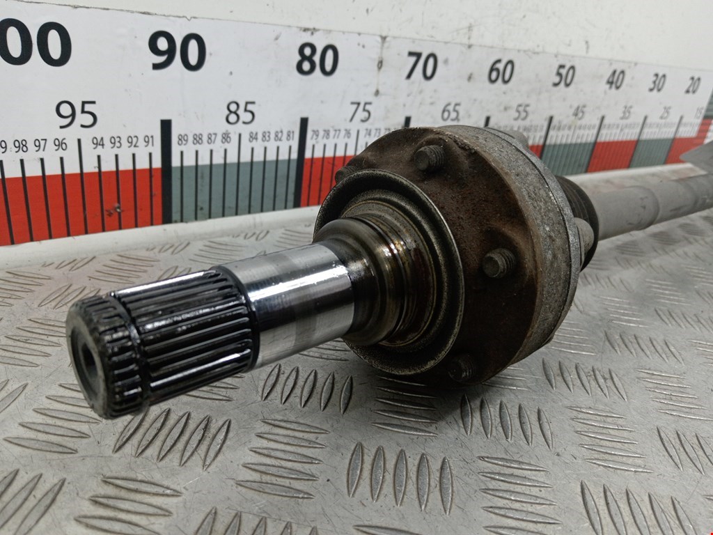 Полуось (привод, приводной вал) задняя левая AUDI Q7 I 2006-2015