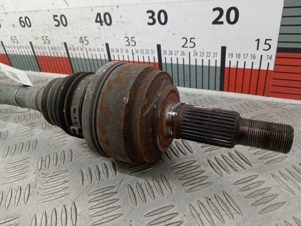 Полуось (привод, приводной вал) задняя левая AUDI Q7 I 2006-2015