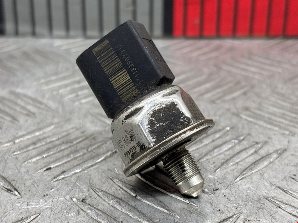 Датчик давления топлива BMW 3-Series (E90/E91/E92/E93) (2004-2013)