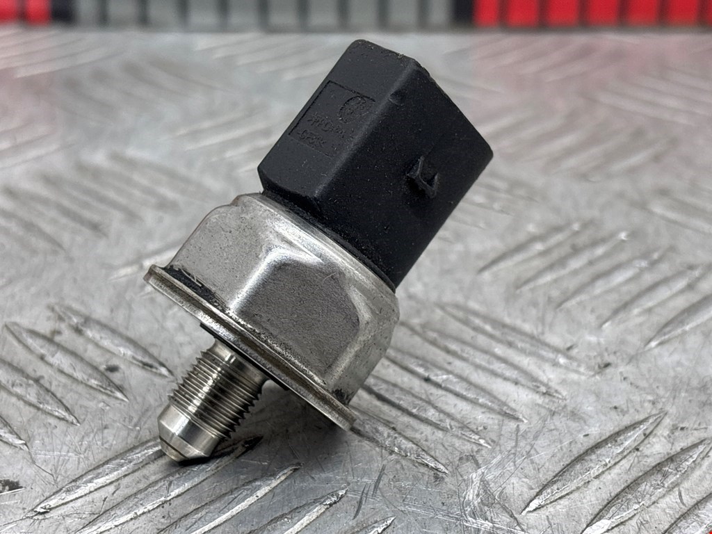 Датчик давления топлива BMW 1-Series (E81/E82/E87/E88) (2004-2014)