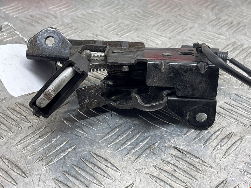 Замок капота BMW 3er F30/F31/F80 2011-2019