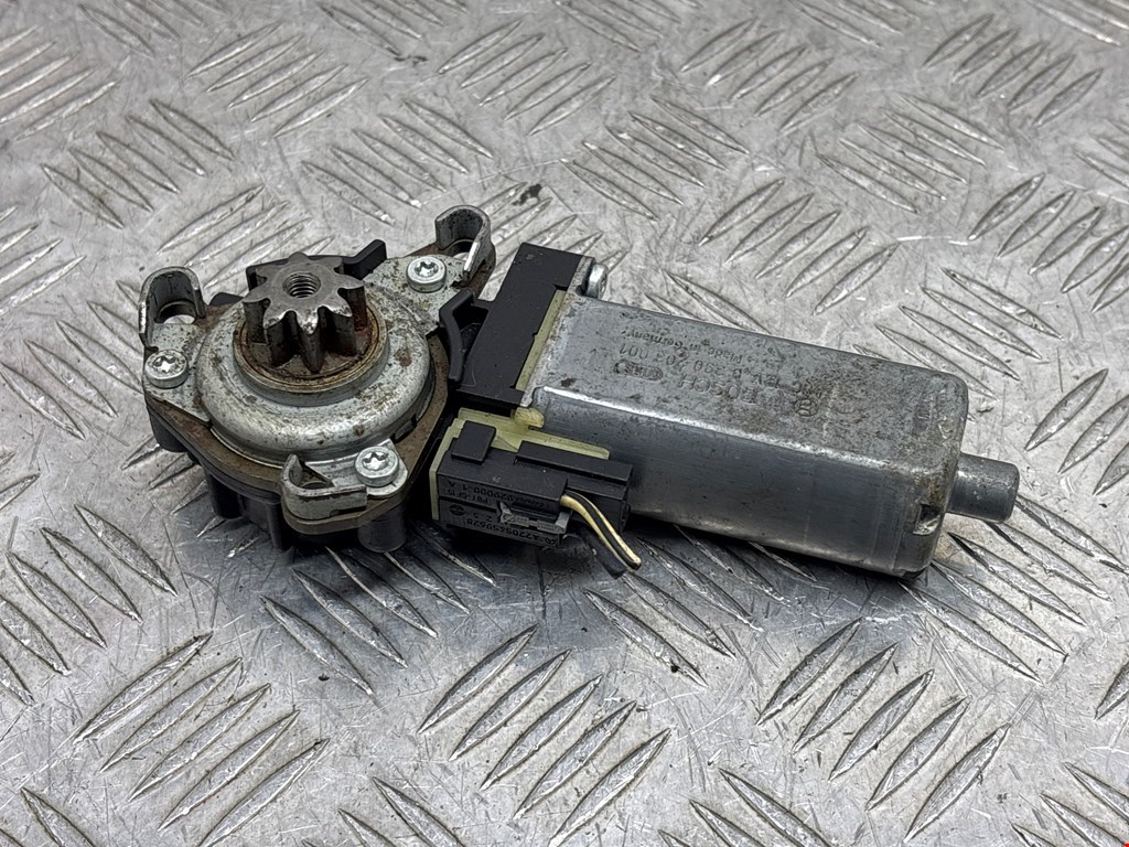 Моторчик регулировки сиденья Mercedes C-Class (W204) (2006-2015)