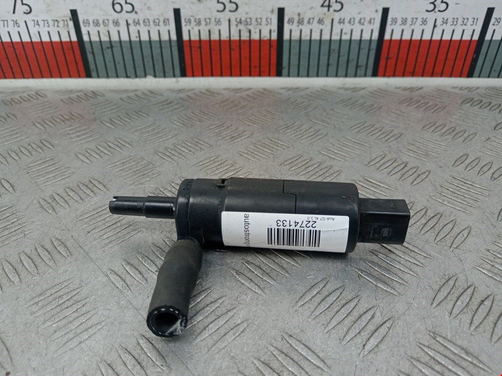 Насос (моторчик) омывателя Audi Q7 4L (2005-2015)