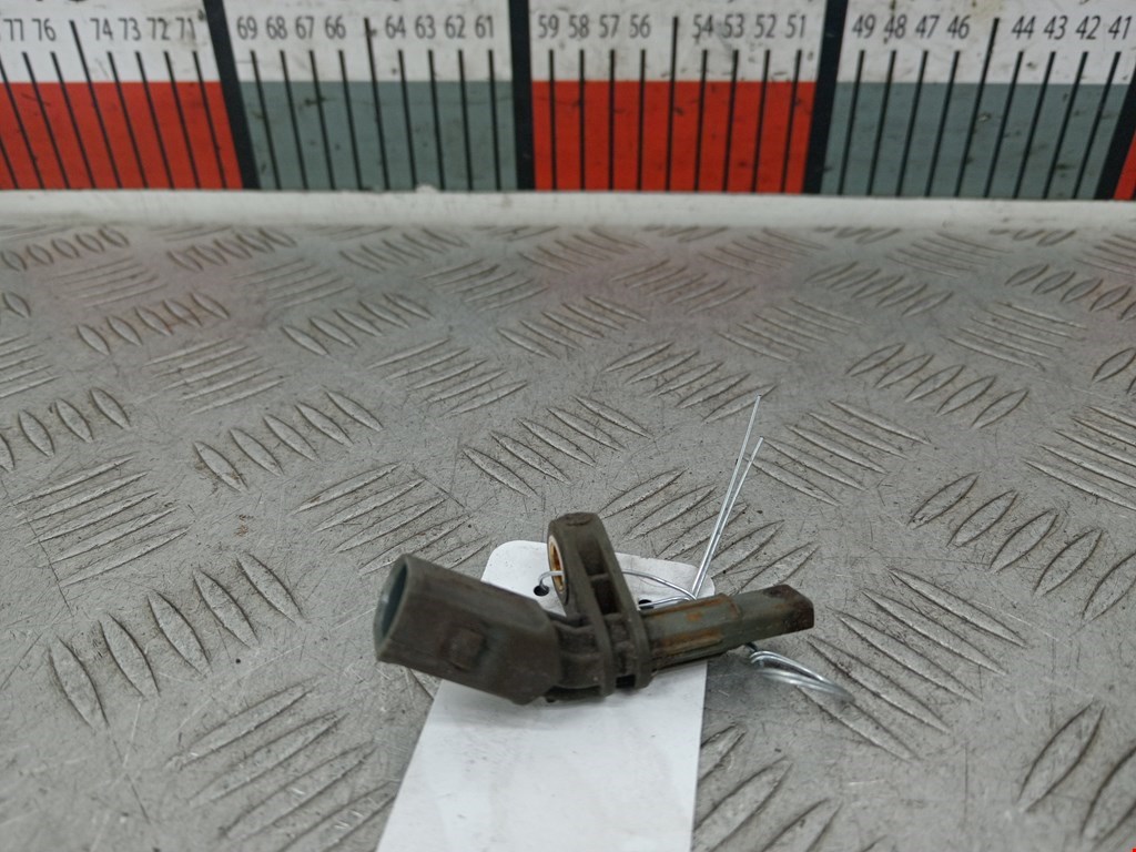 Датчик ABS задний Audi Q7 4L (2005-2015)