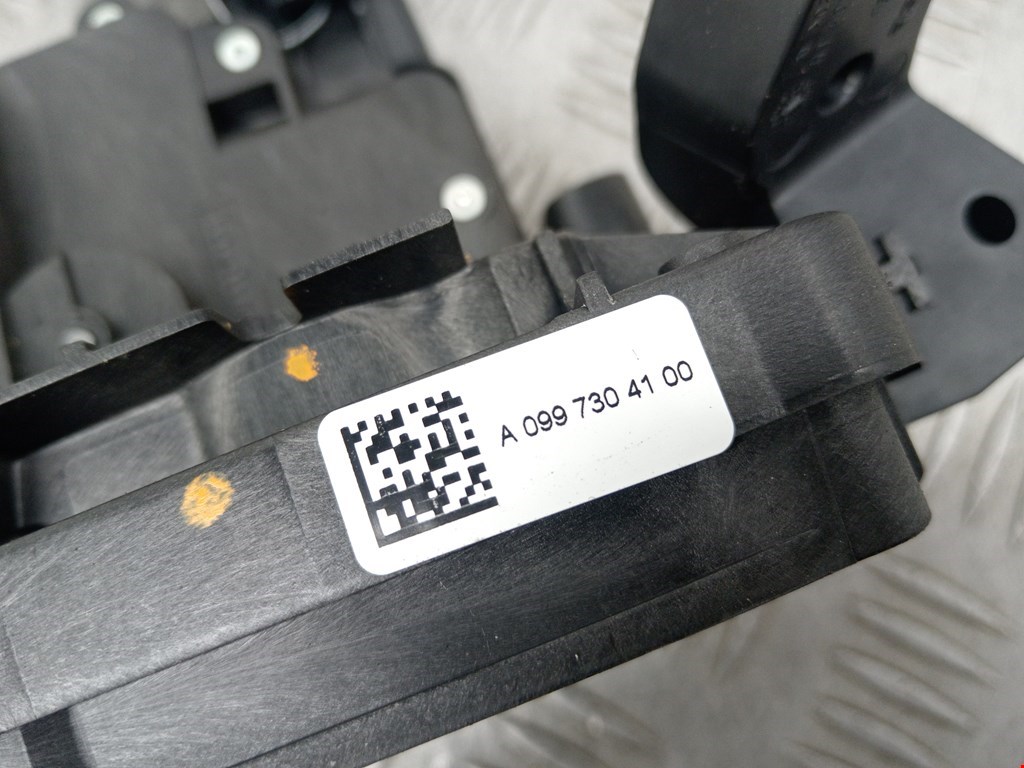 Замок двери задней левой MERCEDES-BENZ C-Class C-klasse W205 2014-н.в.