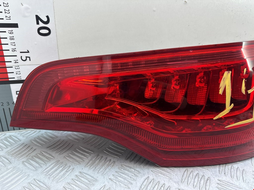 Фонарь задний внутренний правый AUDI Q7 I 2006-2015