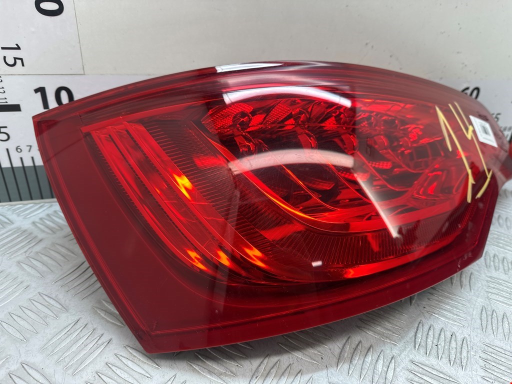 Фонарь задний внутренний левый AUDI Q7 I 2006-2015