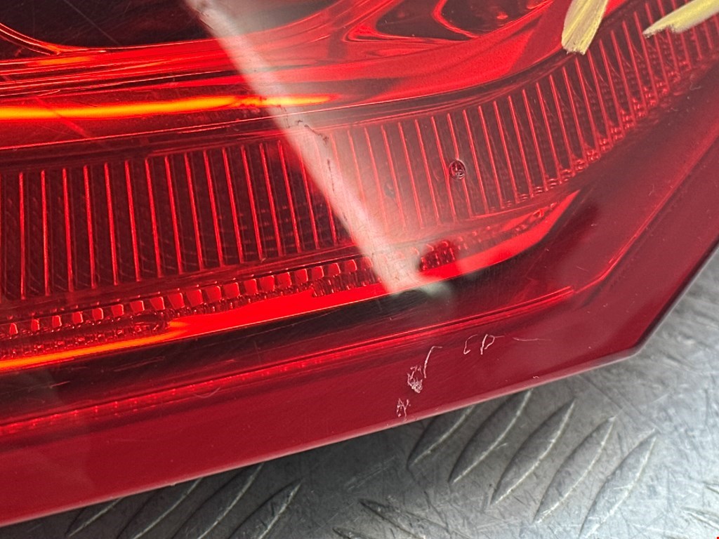 Фонарь задний внутренний левый AUDI Q7 I 2006-2015