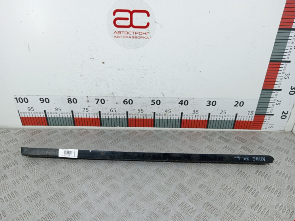 Накладка декоративная (молдинг) стекла двери передней левой Renault Kangoo 1 (1997-2007)