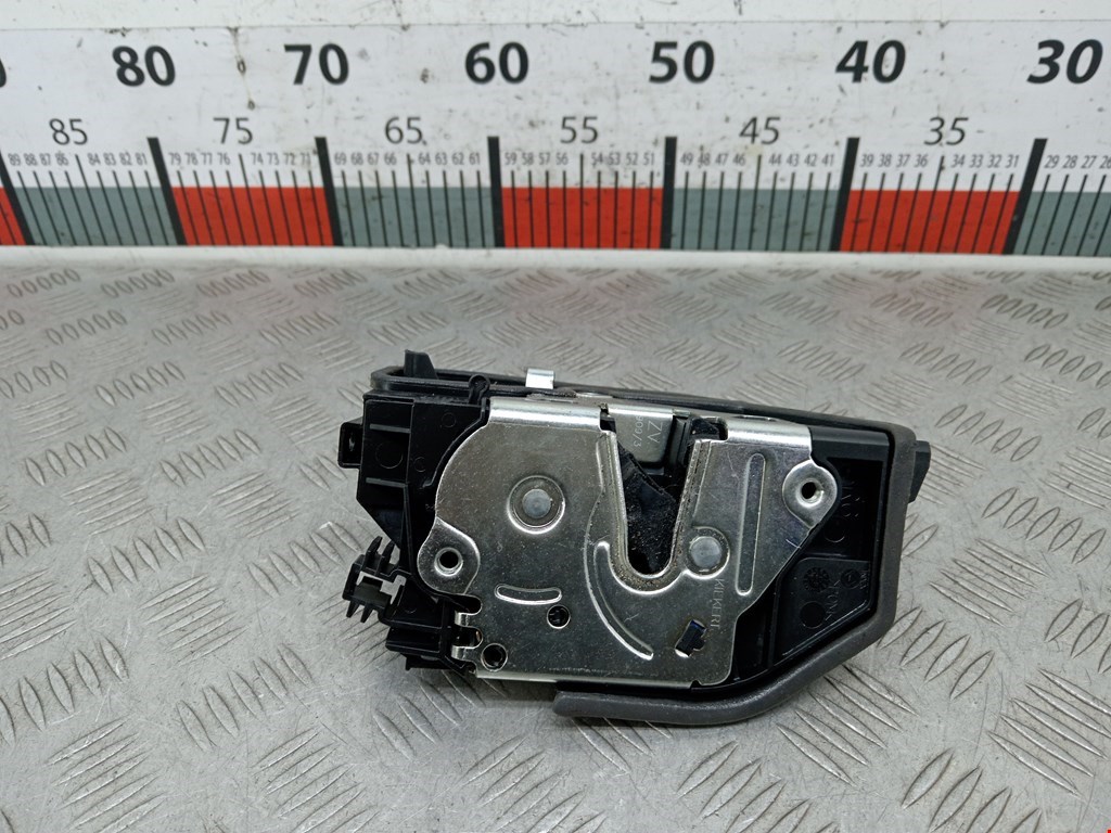 Замок двери задней правой BMW X5 E70 2007-2013