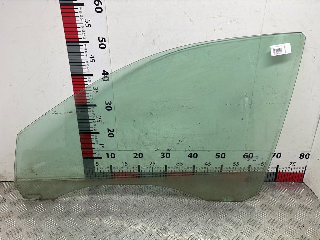 Стекло двери передней левой Jaguar X-Type (2001-2009)