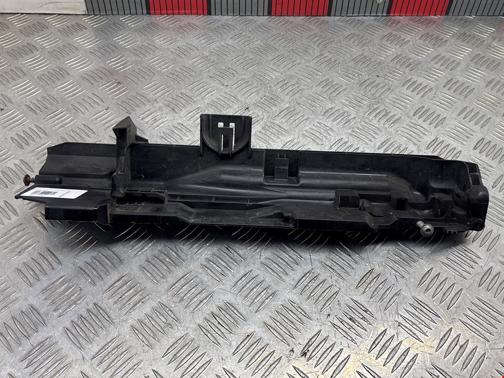 Кронштейн (крепление) радиатора BMW X1 (E84) (2009-2015)